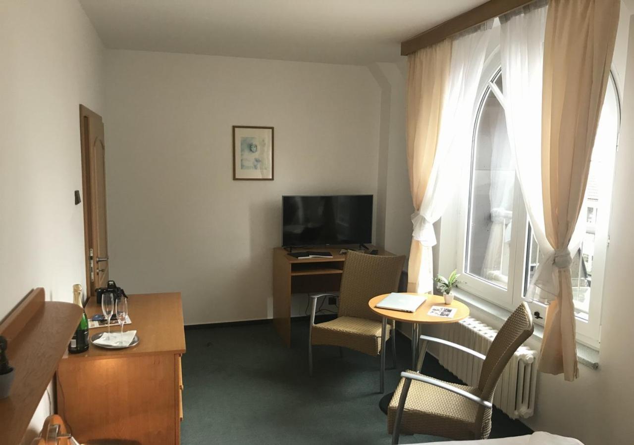 Hotel Otar Prague Exterior photo